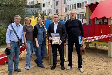 В Оренбурге благоустраивают дворовые территории 